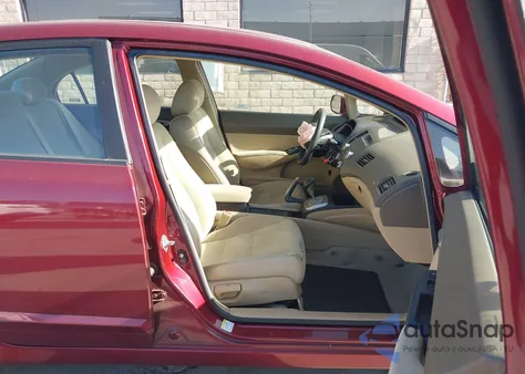 2008 Honda Civic Lx z USA, uszkodzony, nr VIN 1HGFA16568L055905